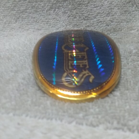 Bee Gees Belt Buckle Pacific 1977 Prizm Blue Gold Oval Mint Condition Rare Find - Picture 8 of 12